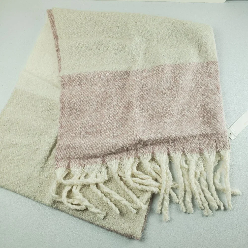 Gentle Fawn Huntington Fringed Scarf Pale Pink Off White Plaid Womens 65x15 NWT
